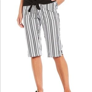 ALLISON DALEY PULL ON STRIPED CAPRI NWT SIZE 18